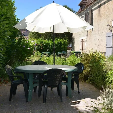 Nocleg ze śniadaniem Chez Madeleine Saint-Colomb-de-Lauzun