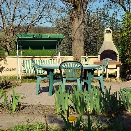 Chez Madeleine 3* Saint-Colomb-de-Lauzun