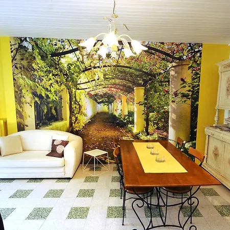 Chez Madeleine 3* Saint-Colomb-de-Lauzun