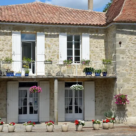 ベッド・アンド・ブレックファスト Chez Madeleine Saint-Colomb-de-Lauzun