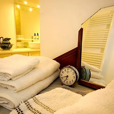 Chez Madeleine Bed & Breakfast 3*