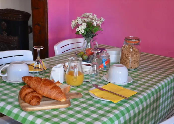 فندق مبيت وإفطار Chez Madeleine 3*