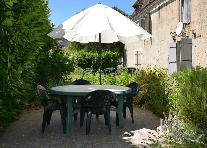 فندق مبيت وإفطار Chez Madeleine Saint-Colomb-de-Lauzun