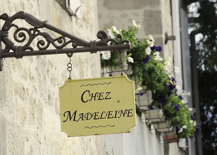 Alojamento de Acomodação e Pequeno-almoço Chez Madeleine