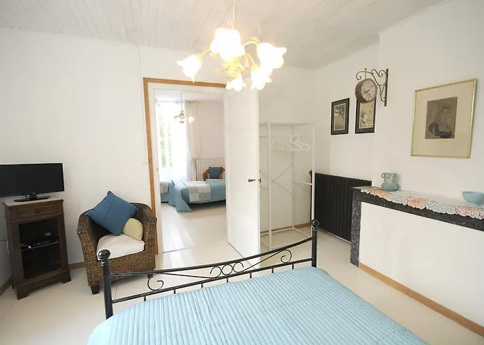 Chez Madeleine 3* Saint-Colomb-de-Lauzun