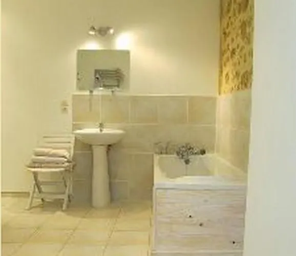 Chez Madeleine فندق مبيت وإفطار Saint-Colomb-de-Lauzun